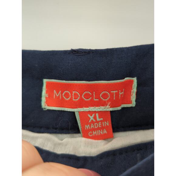 Winter Wonderland Modcloth circle Lined Skirt Size XL Side zip - Picture 4 of 6